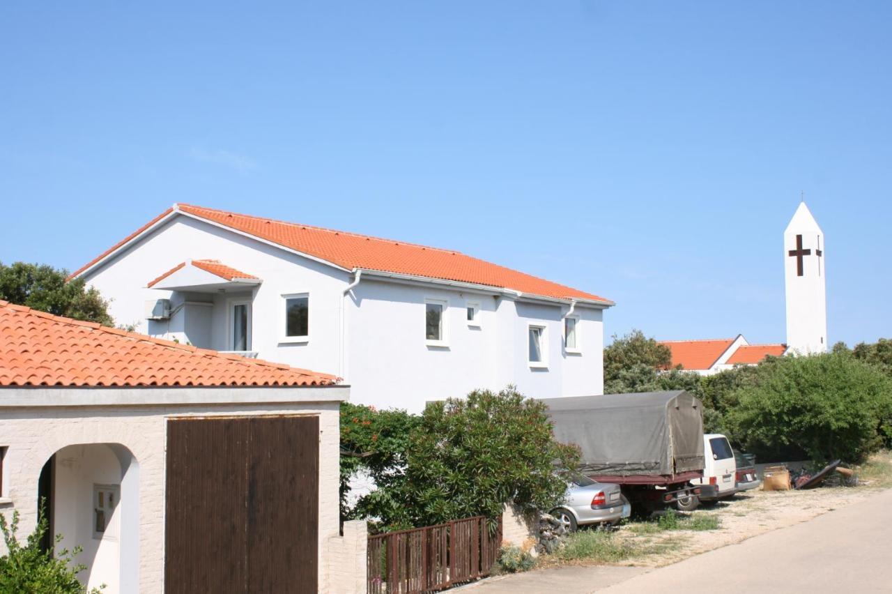 Apartments With A Parking Space Mandre, Pag - 6405 Kolan Luaran gambar