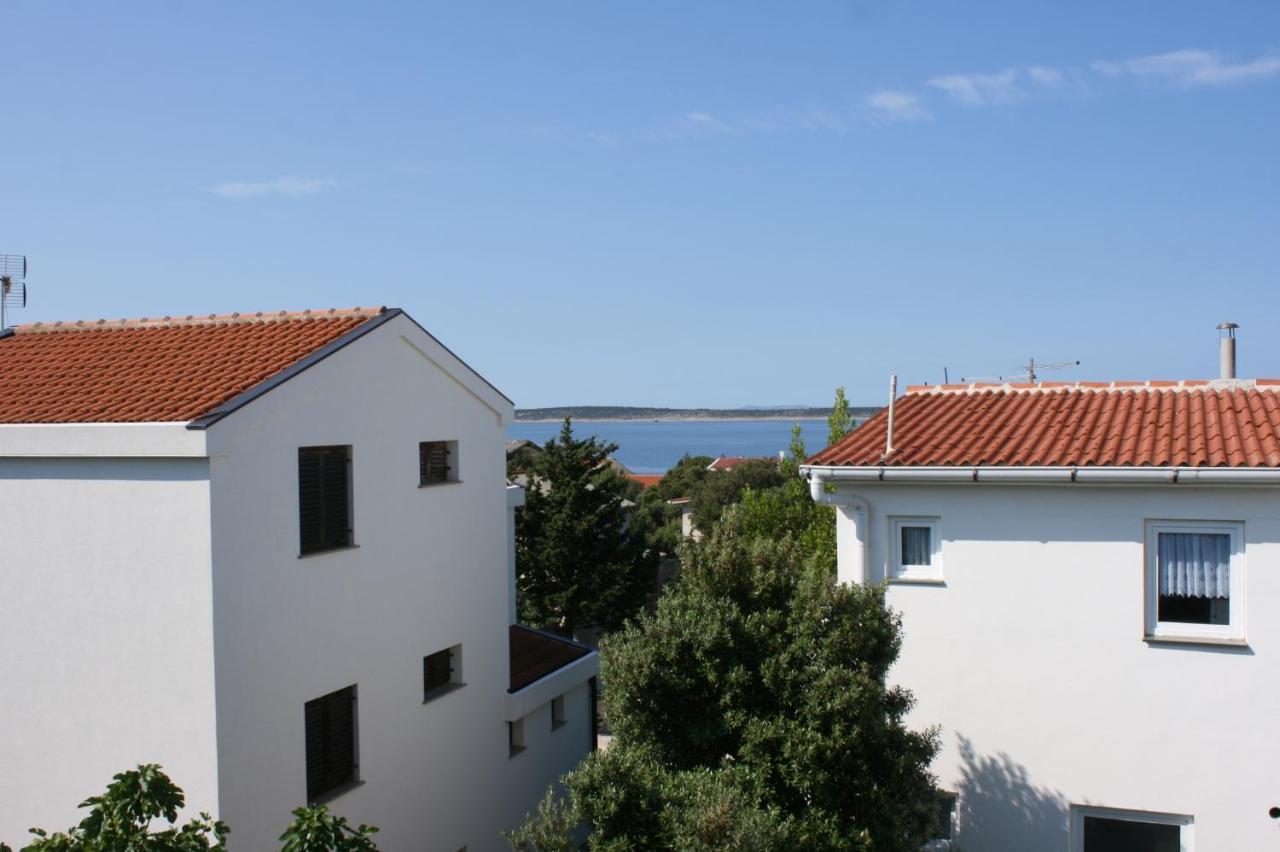Apartments With A Parking Space Mandre, Pag - 6405 Kolan Luaran gambar