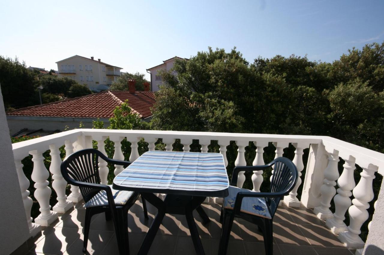 Apartments With A Parking Space Mandre, Pag - 6405 Kolan Luaran gambar