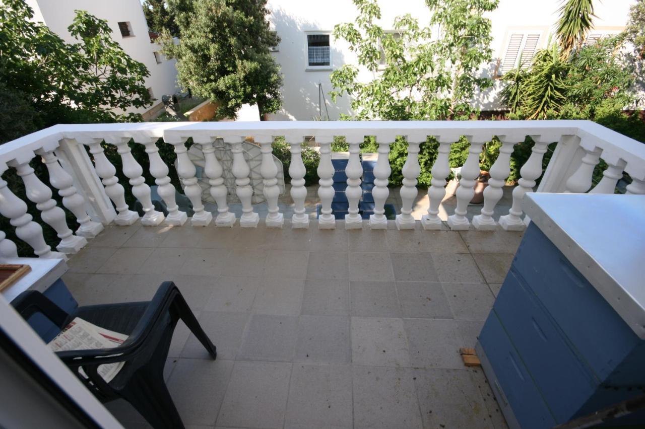 Apartments With A Parking Space Mandre, Pag - 6405 Kolan Luaran gambar