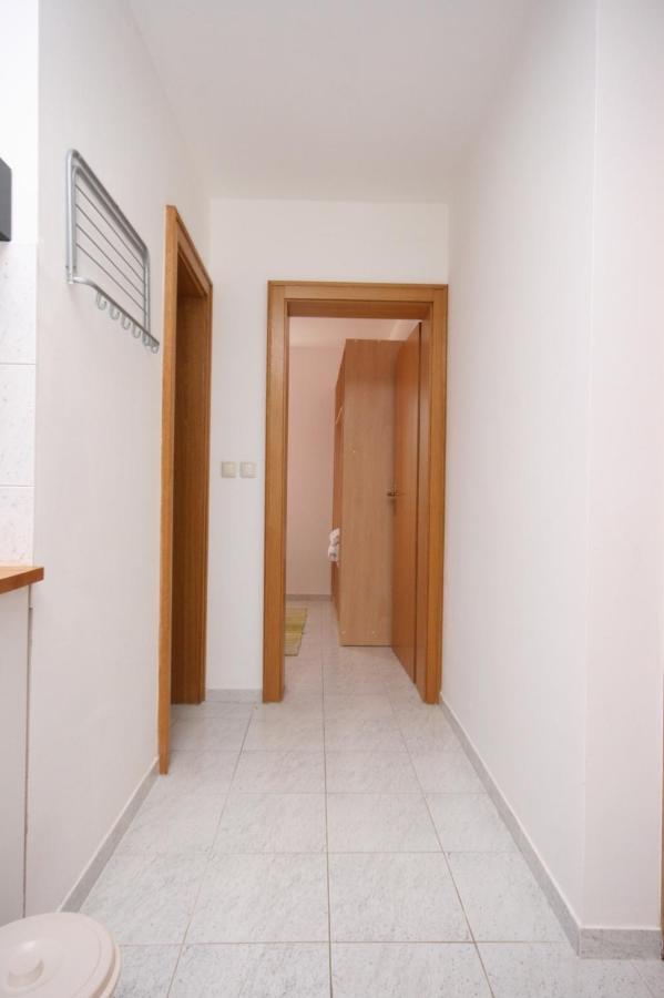 Apartments With A Parking Space Mandre, Pag - 6405 Kolan Luaran gambar