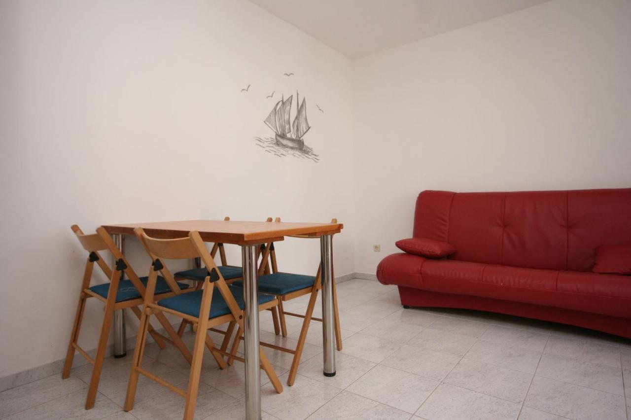 Apartments With A Parking Space Mandre, Pag - 6405 Kolan Luaran gambar